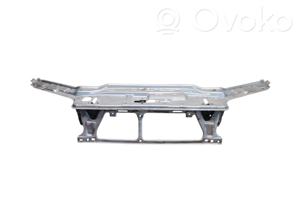Volvo S60 Radiatorių panelė 