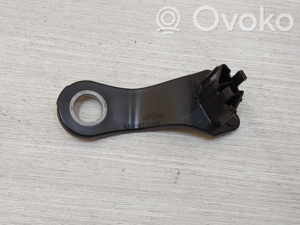 BMW 5 E60 E61 Ajovalon kannake 