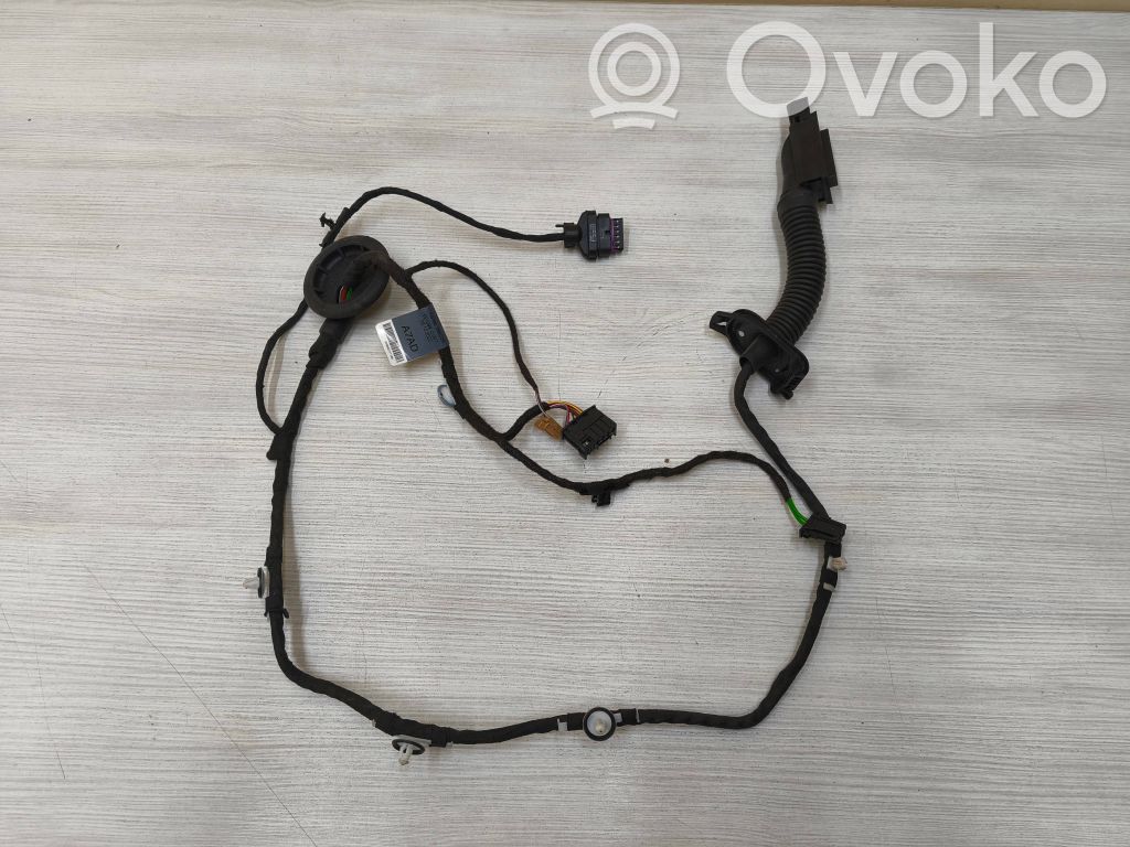 Audi Q2 - Cableado de puerta trasera 
