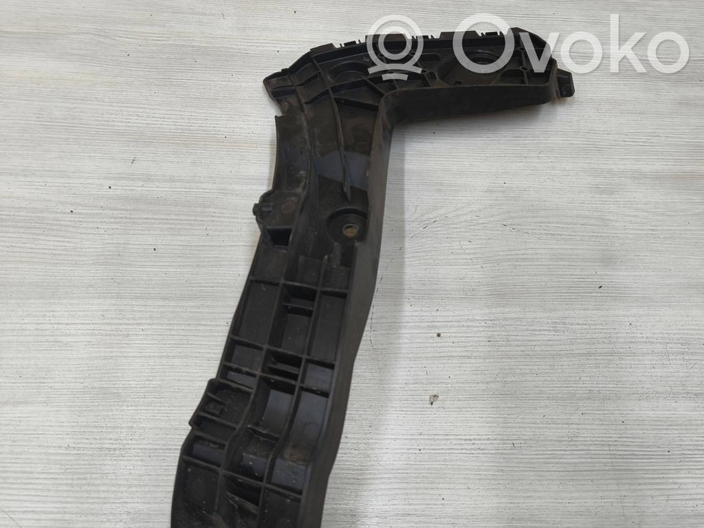 Audi Q2 - Suport montare bară spate 