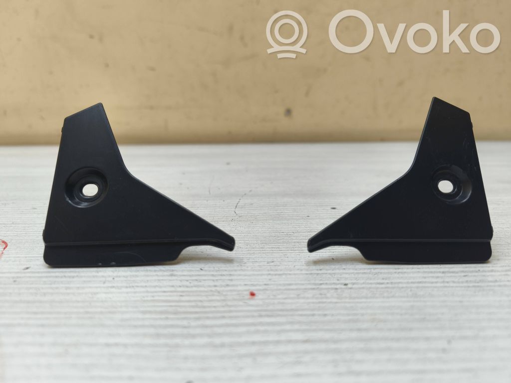 Toyota C-HR I Ornament lampă spate 