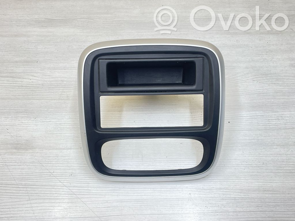 Renault Trafic III (X82) Hansikaslokero 