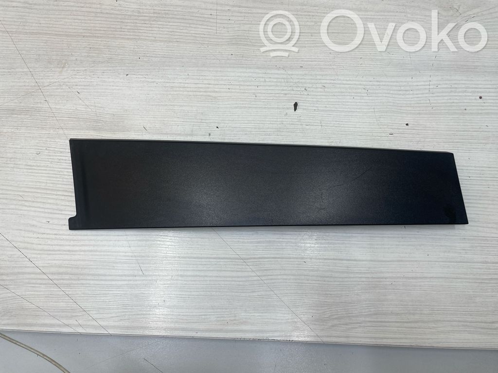 Etuoven lista (muoto)   7407A325