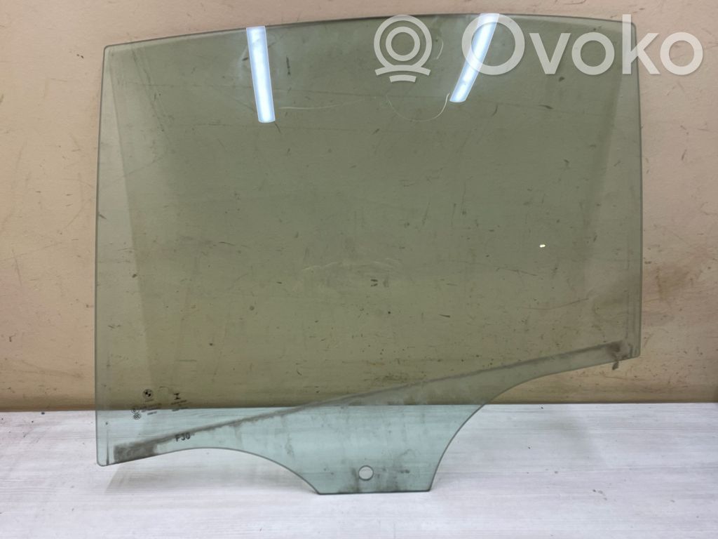 BMW 1 F20 F21 Szyba drzwi przednich 