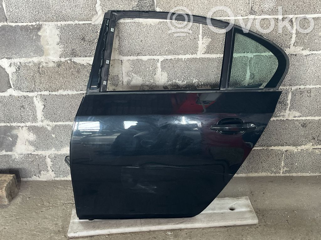 Tür hinten   7033807