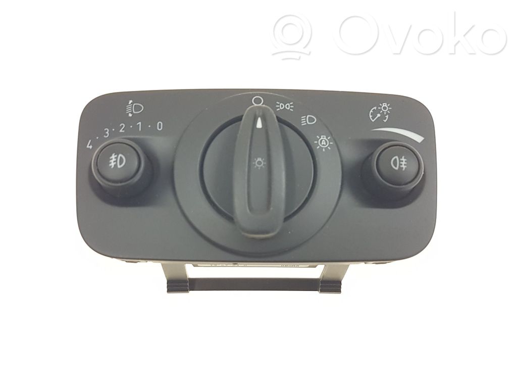 Ford Kuga II Light switch 