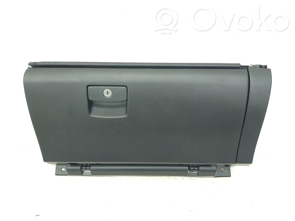 Subaru Legacy Glove box set 