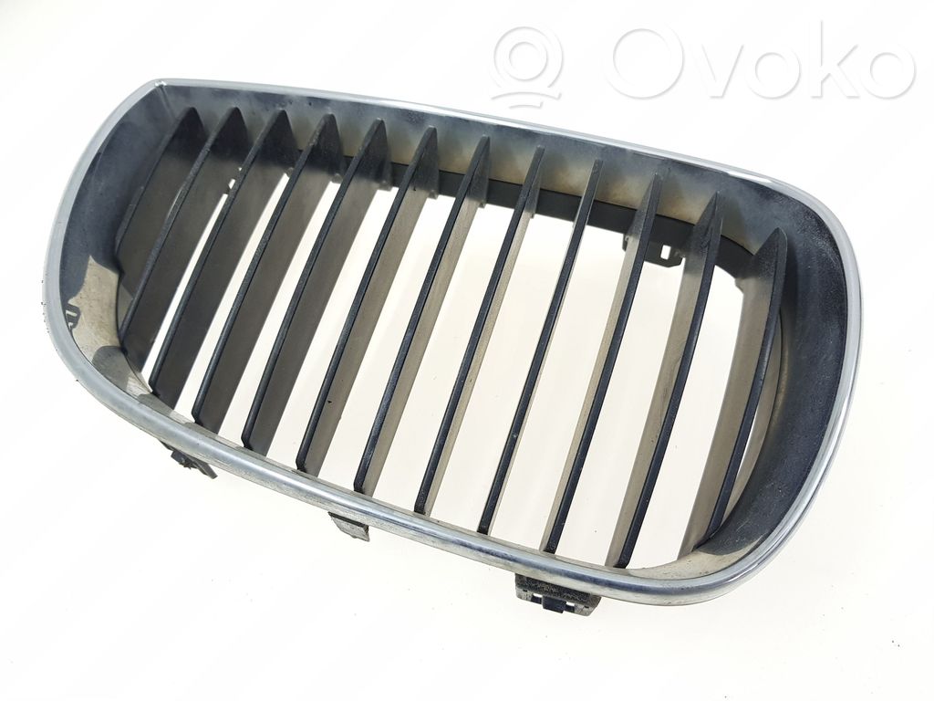 BMW 1 E81 E87 Front bumper upper radiator grill 