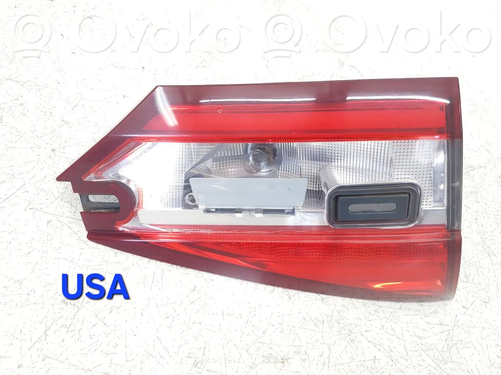 Ford Fusion II Lampy tylnej klapy bagażnika 