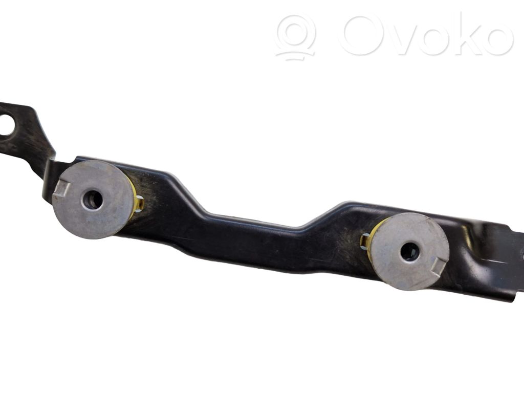 Porsche Macan (95B) Headlight/headlamp mounting bracket 