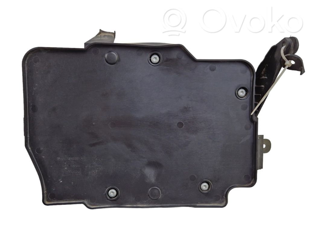 Ford Escape III Engine control unit holder 