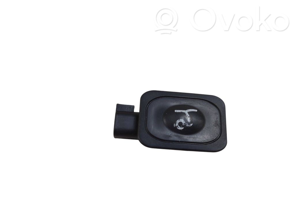 Ford Edge II Tailgate/trunk/boot open switch 