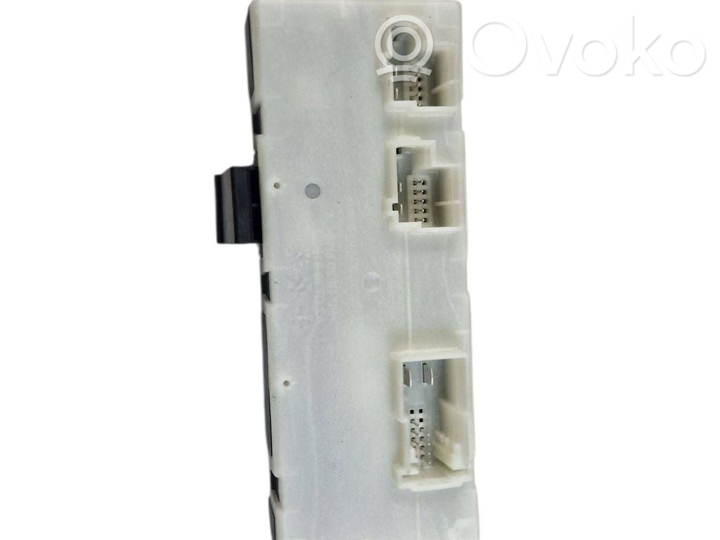 BMW 5 G30 G31 G38 Tailgate/trunk control unit/module 