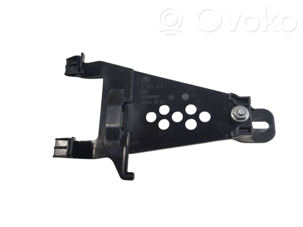 BMW 5 G30 G31 G38 Soporte del sensor de aparcamiento delantero (PDC) 