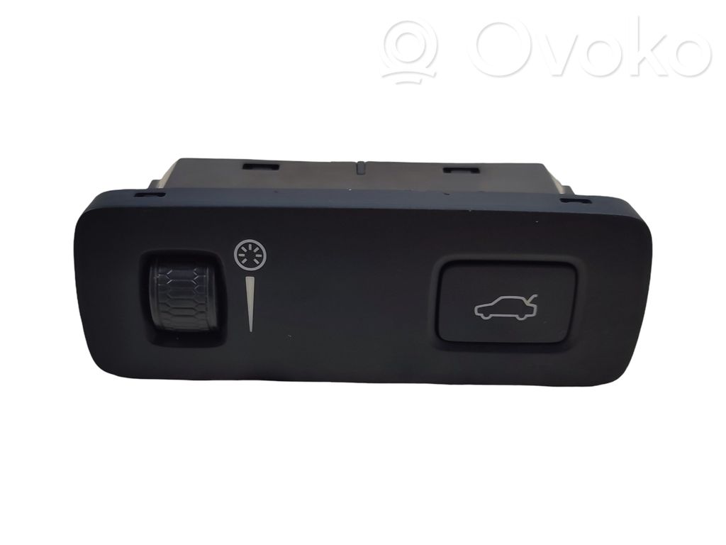 Volvo XC60 Tailgate opening switch 