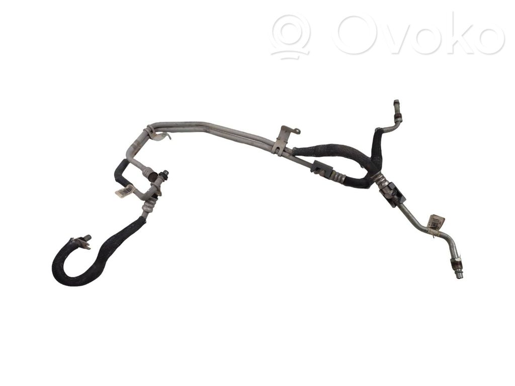 Ford Fusion II Tubo flessibile del radiatore dell’olio del cambio 