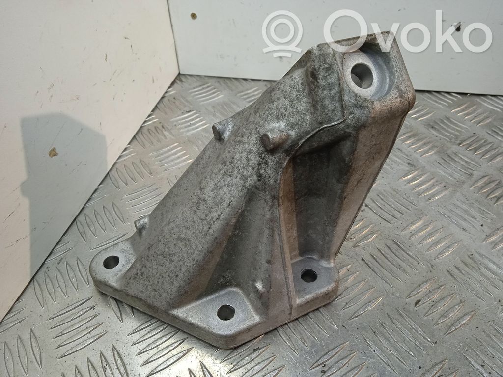 BMW M5 Engine mounting bracket 