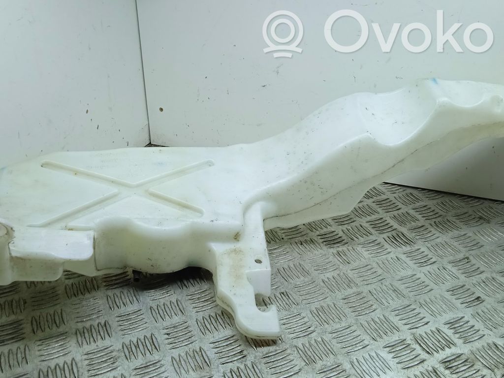Jeep Grand Cherokee Windshield washer fluid reservoir/tank 