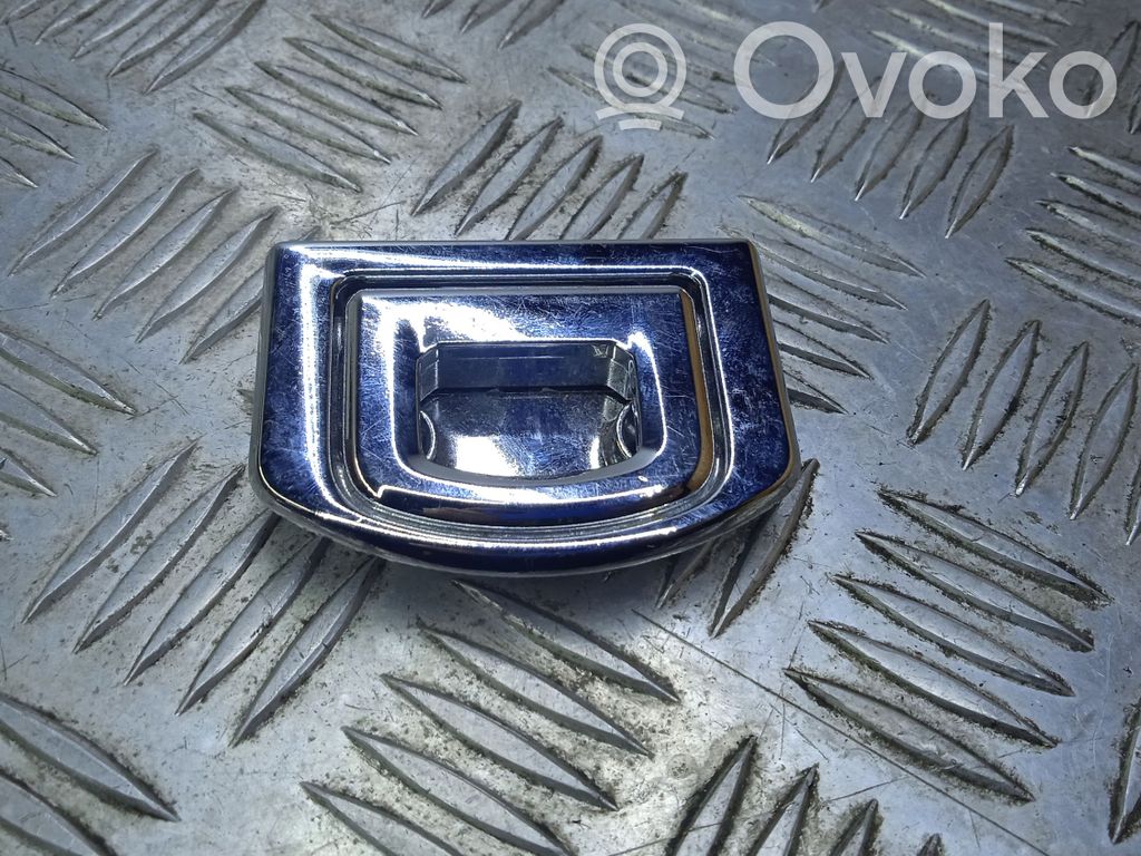 Porsche Cayenne (92A) Tie down hook / loop 