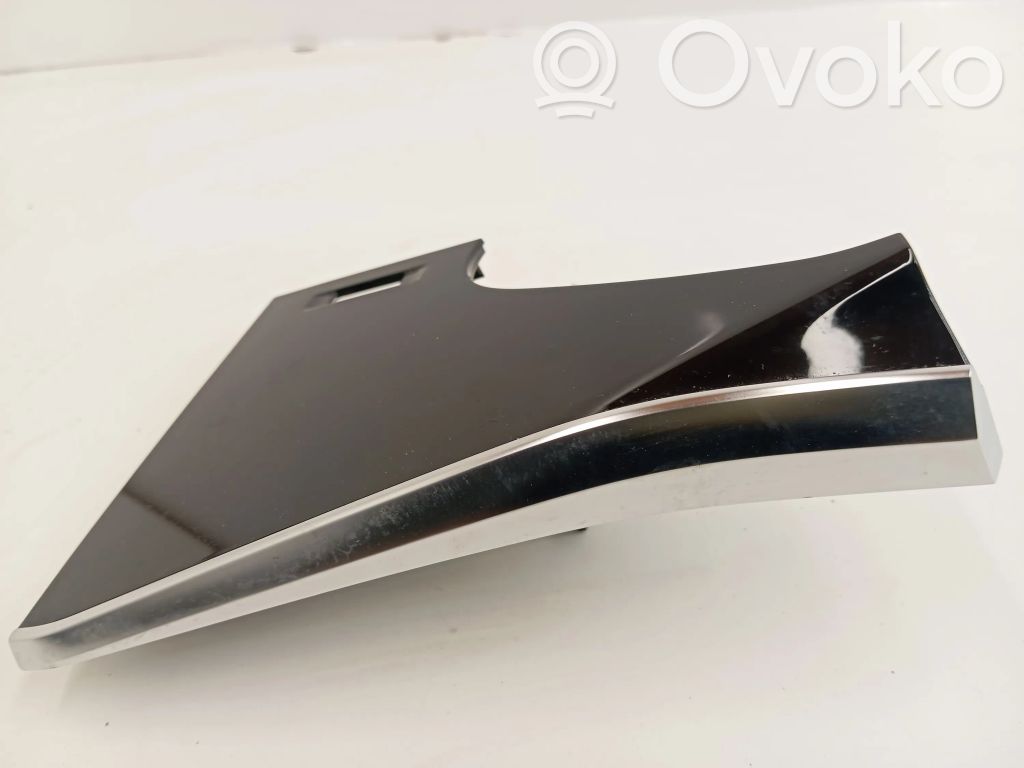 Audi Q7 4M Dashboard glove box trim 