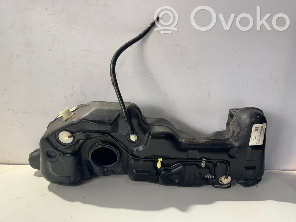 Nissan Juke I F15 Degvielas tvertne 