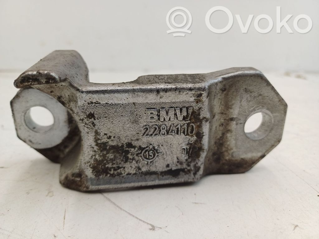 BMW M6 Sway bar bush bracket, front 