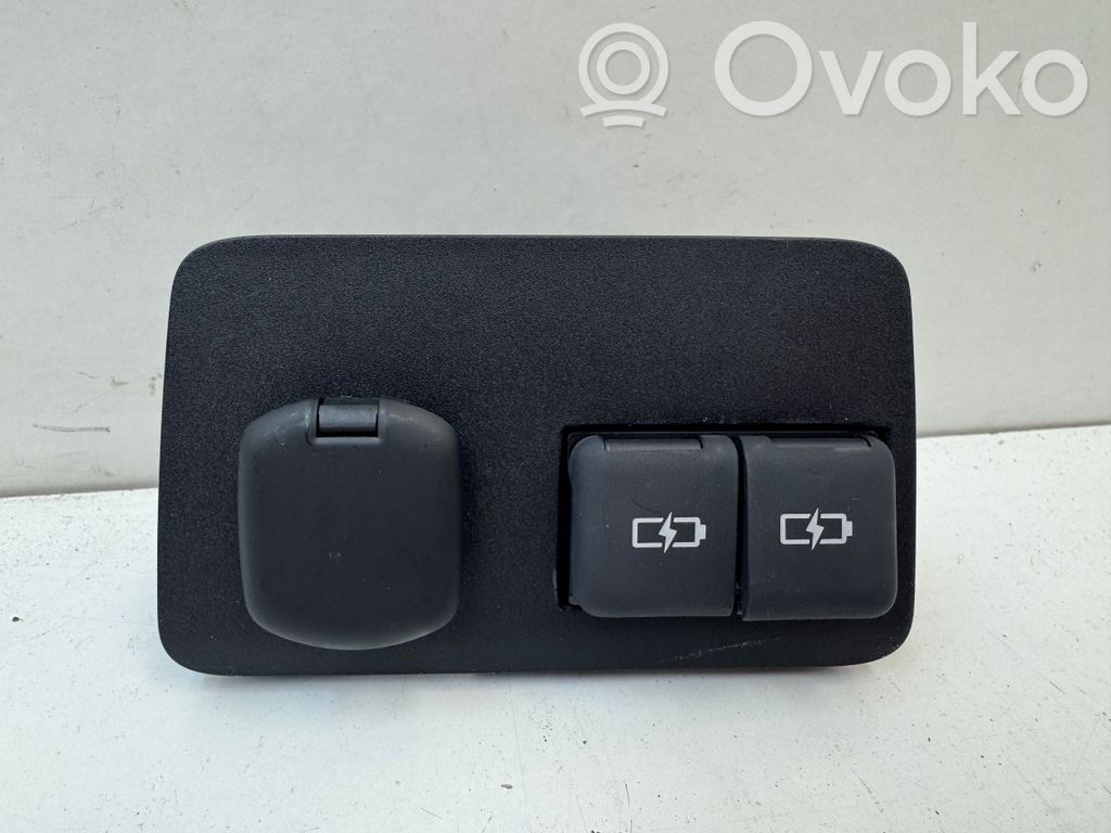 Lexus NX USB socket connector 