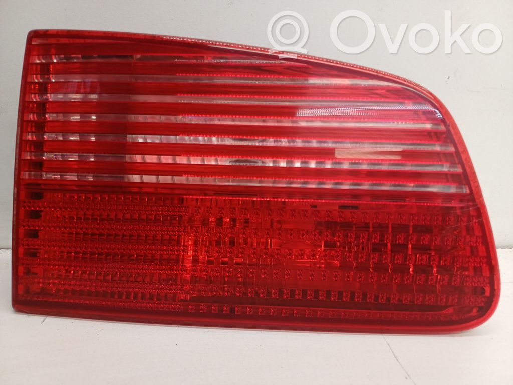 Saab 9-5 Galinis žibintas dangtyje 