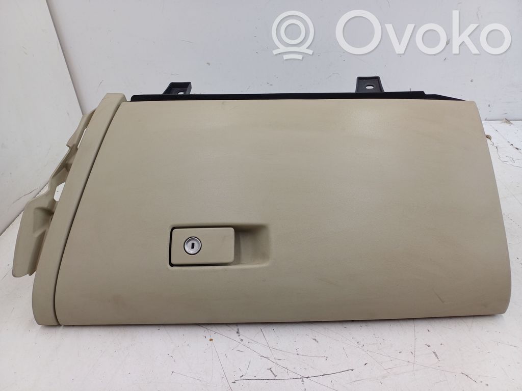 Volvo S60 Daiktadėžė 