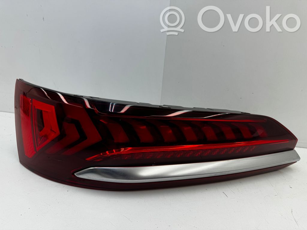 Audi Q7 4M Takaluukun takavalot 