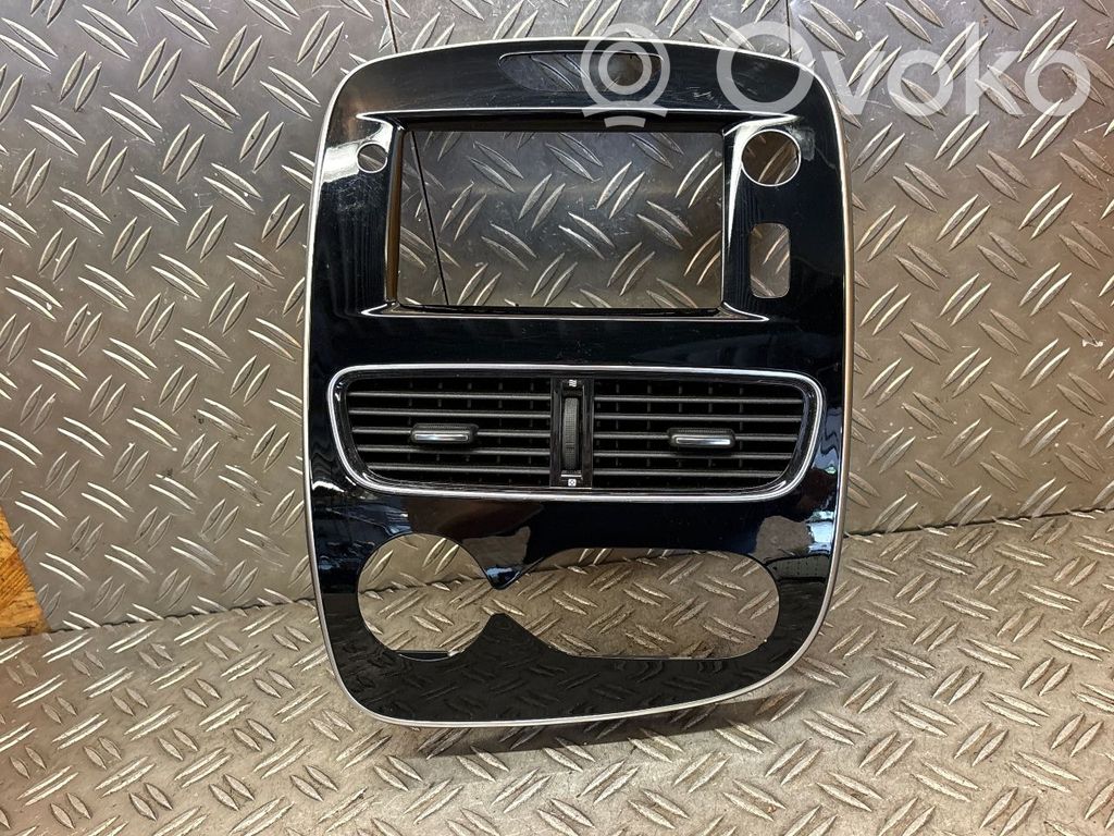 Renault Clio IV Element deski rozdzielczej 