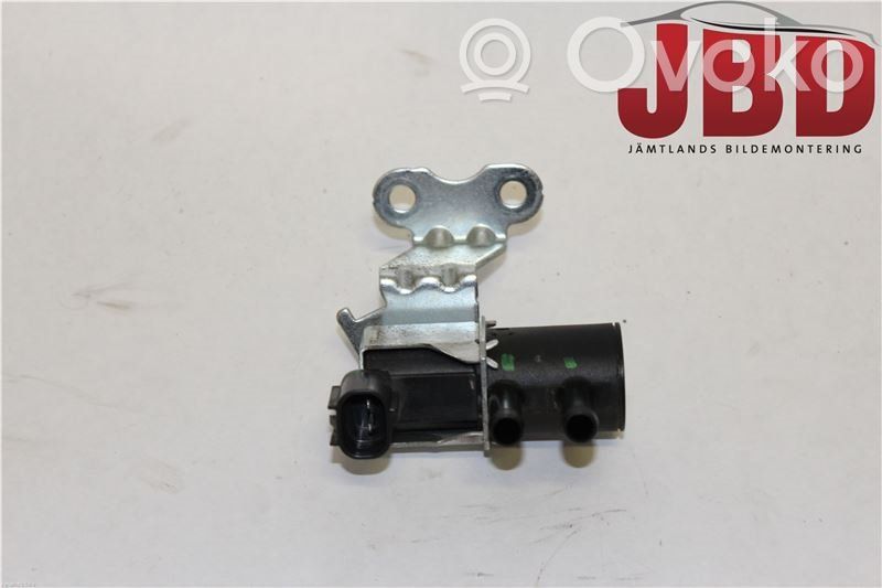 Válvula de vacío   K5T48580