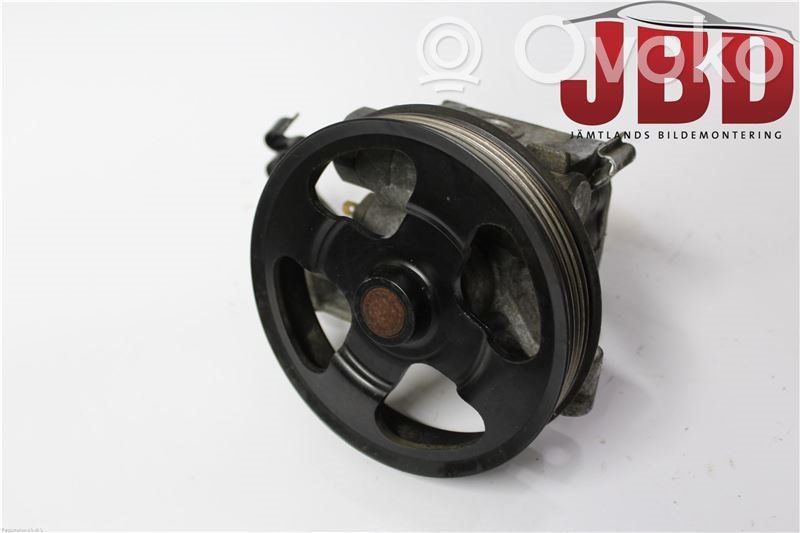 Ohjaustehostimen pumppu   GJ6E32600B