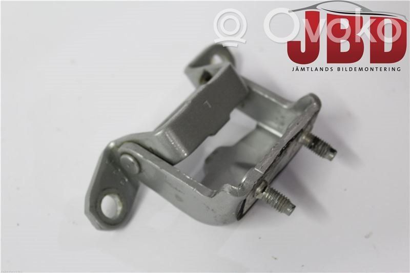 Nissan Note (E12) Rear door upper hinge 