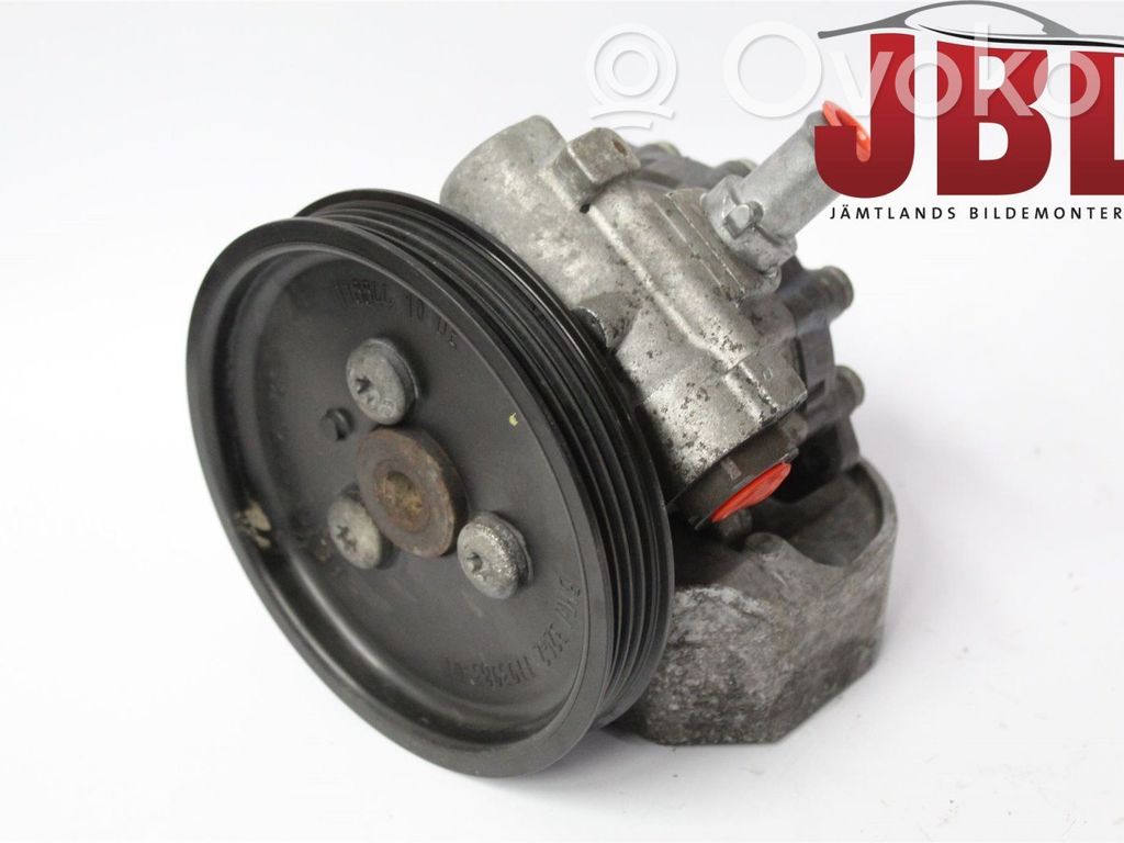 BMW 3 E90 E91 Vairo stiprintuvo siurblys 