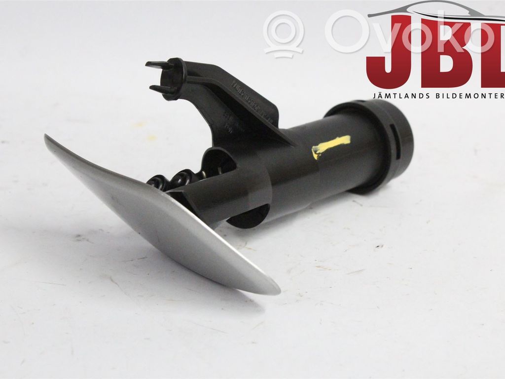 Headlight washer spray nozzle   286119U00A