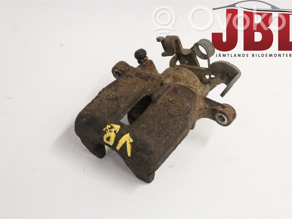 Audi A4 S4 B7 8E 8H Tylny zacisk hamulcowy 