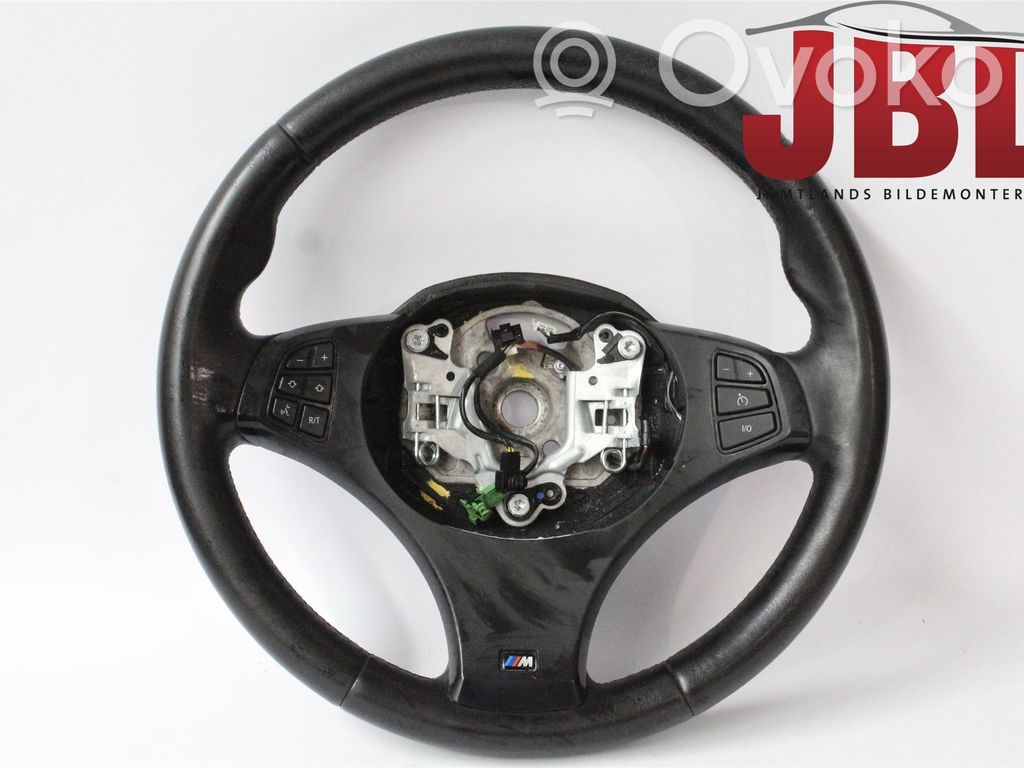 Volant   32303455483
