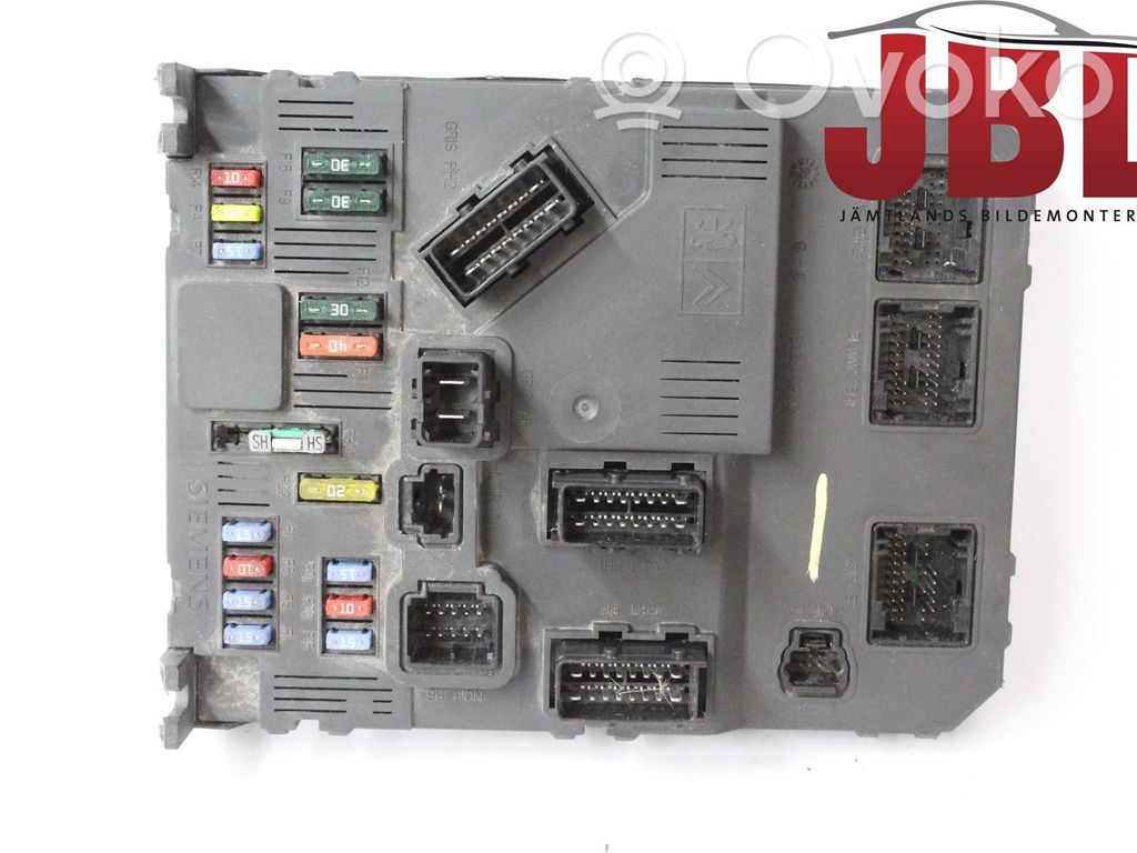 Fuse module   6580E8
