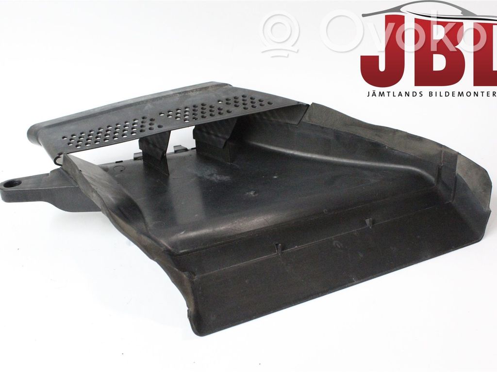 Obudowa filtra powietrza   8K0129617,8K0129618A,8K0129618A
