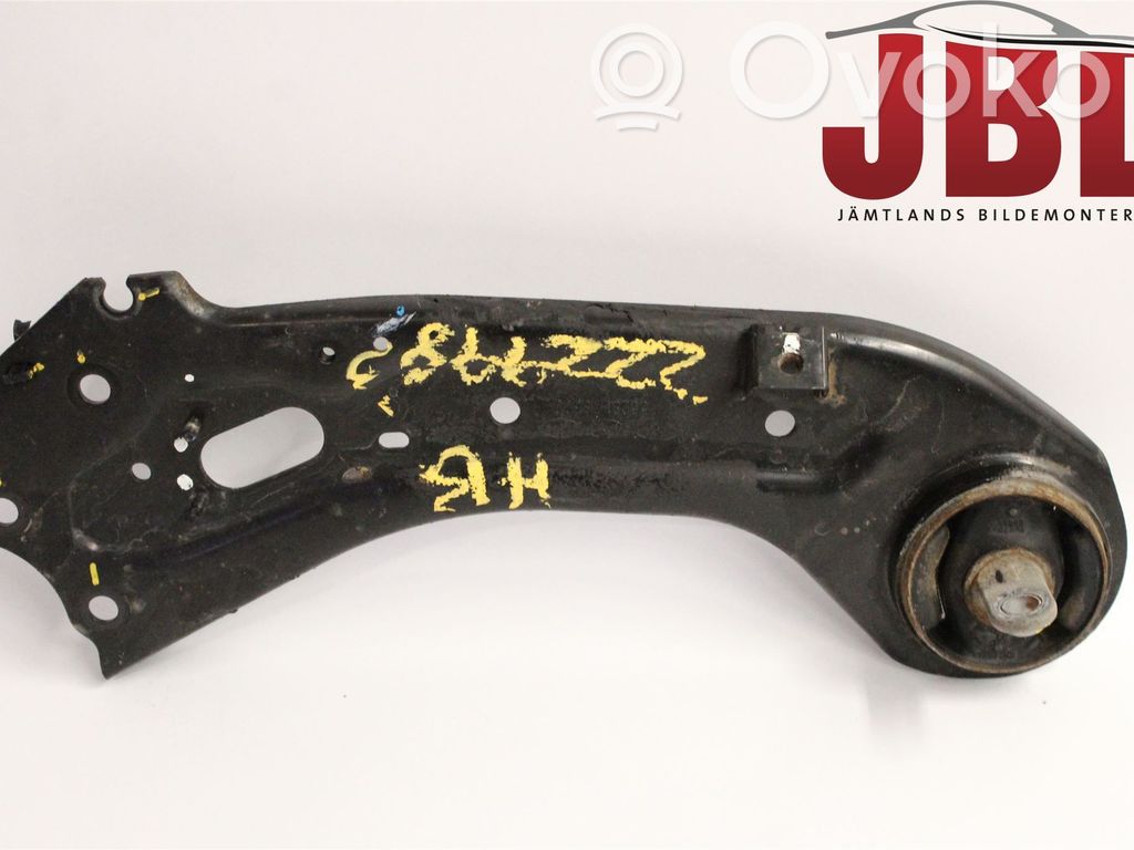 KIA Optima Rear control arm 