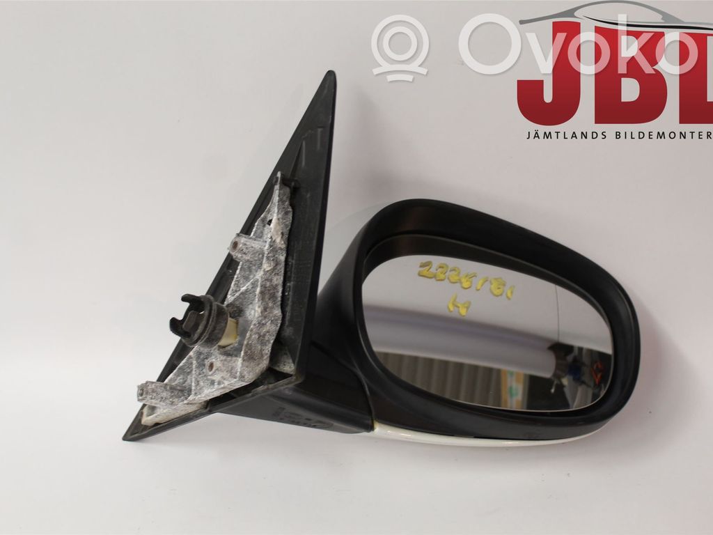 Front door electric wing mirror   51167268262