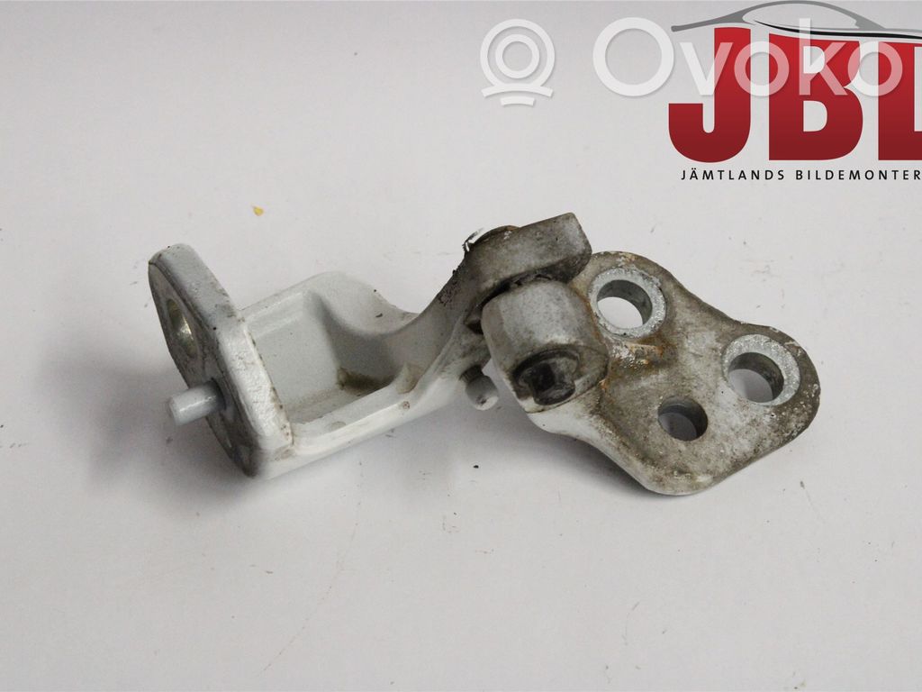 Ford Transit Front door upper hinge 