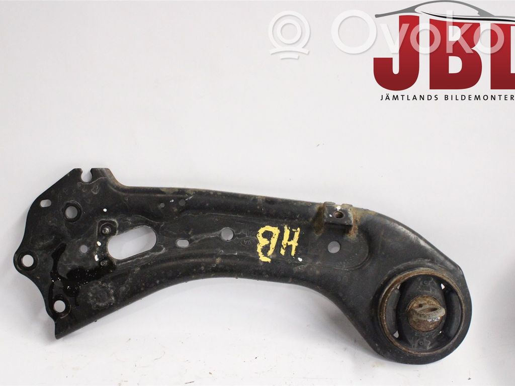 KIA Optima Rear control arm 