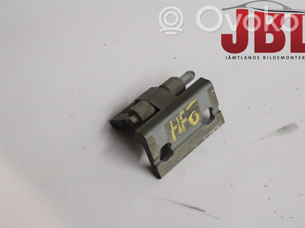 Volvo XC70 Front door upper hinge 