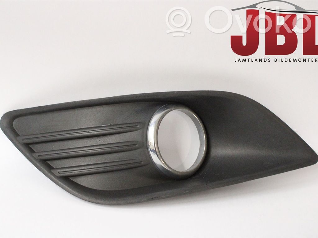 Ford Focus Front fog light trim/grill 