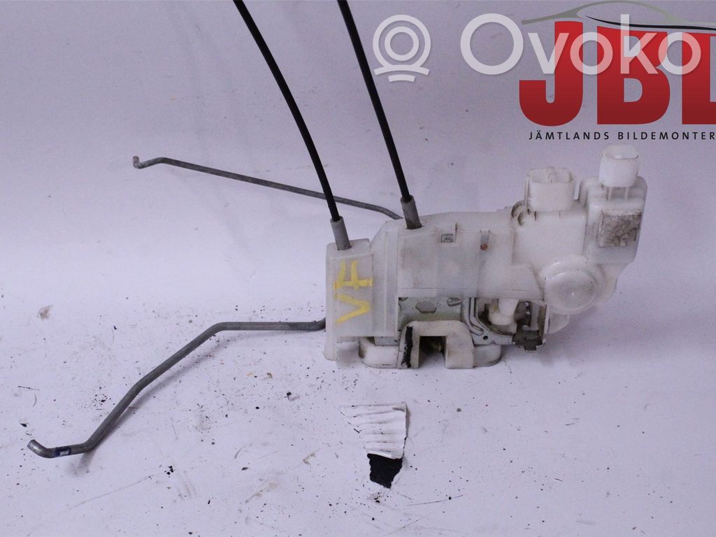 Subaru Legacy Front door lock 