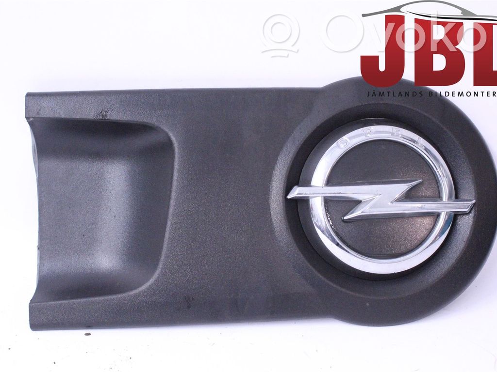 Opel Combo D Tailgate trim 