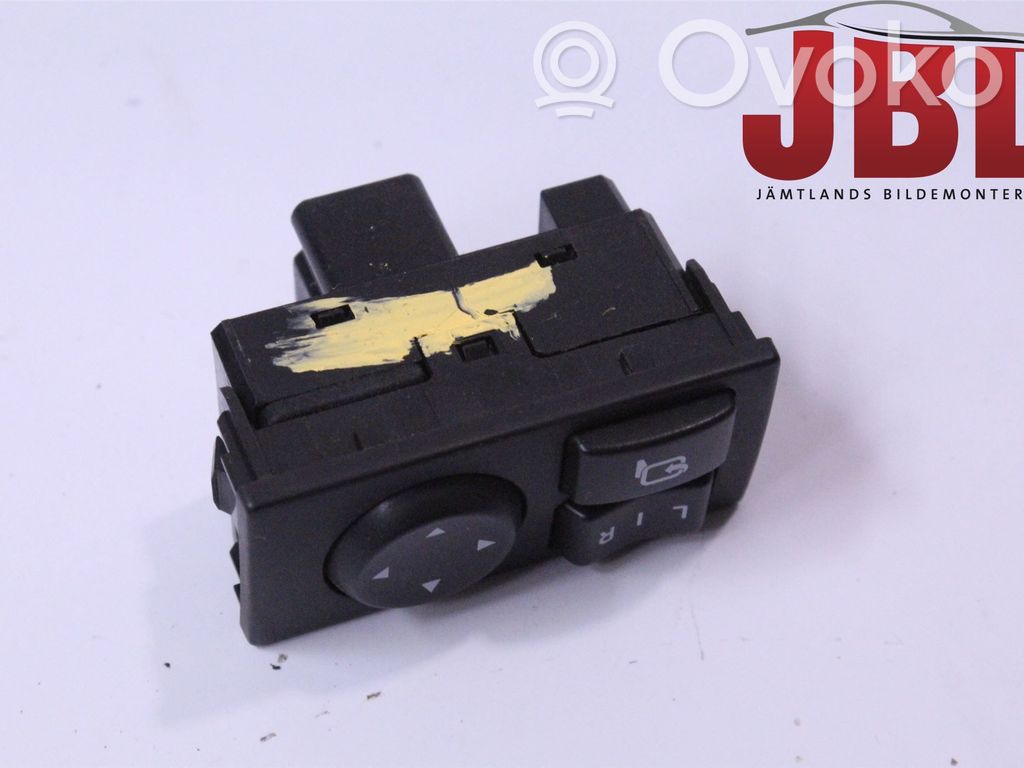 Isuzu D-Max Interruptor del espejo lateral 