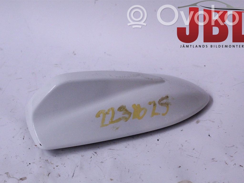 Volvo V60 Radion antenni 